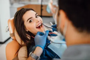 Who Is the Hollywood Smile Suitable For?